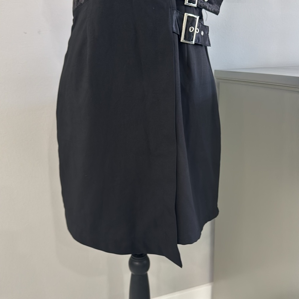 PrettyLittleThing Black Sleeveless Mini Dress with Buckles.  Sz 6 - Picture 4 of 14